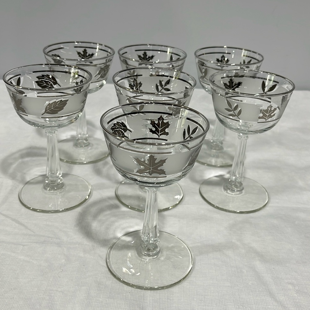 Libbey silver leaf Tall Sherbet champagne glasses set of 7 MCM vintage cocktails